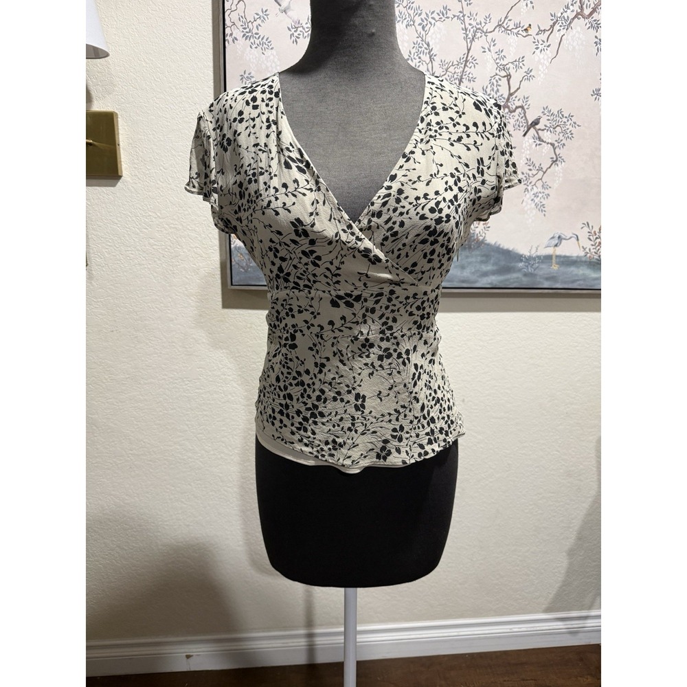 Ann Taylor LOFT Silk Chiffon Floral V-Neck Short Sleeve Blouse Beige Black M‎